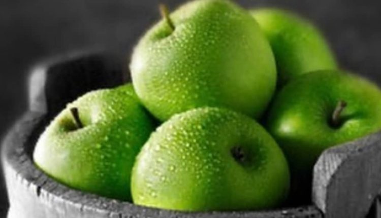 درمان کبد چرب با سیب