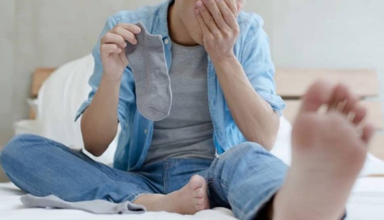 علت بوی بد پا