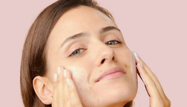 از بین بردن موی صورت