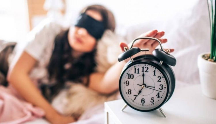 چگونه صبح ها زود بیدار شویم؟