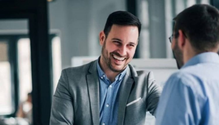 آداب معاشرت در اجتماع