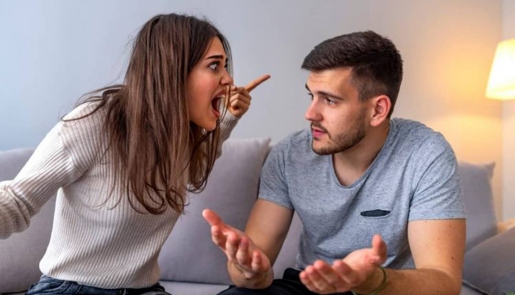 نشانه های خیانت در رابطه