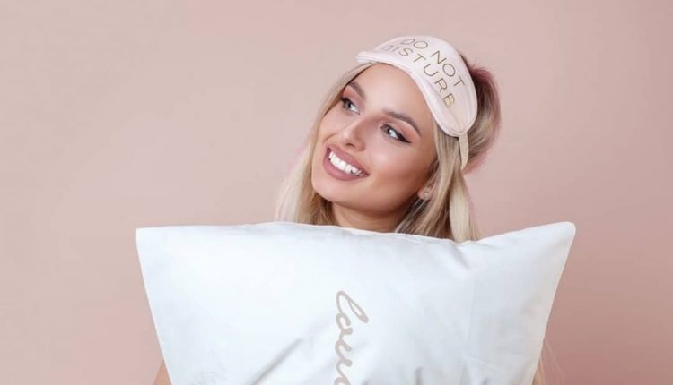 خوابیدن به کدام سمت صحیح است؟