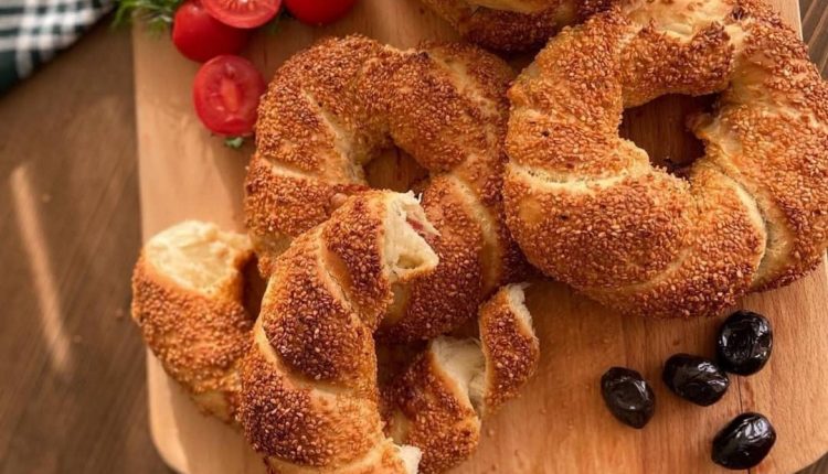 طرز تهیه نان آچما پنیری