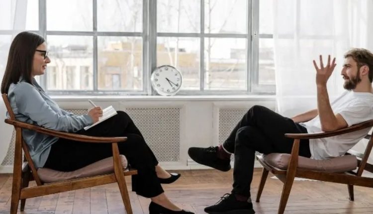 کمک به فرد افسرده