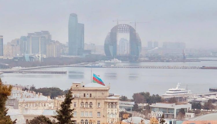 سفرزمینی به باکو